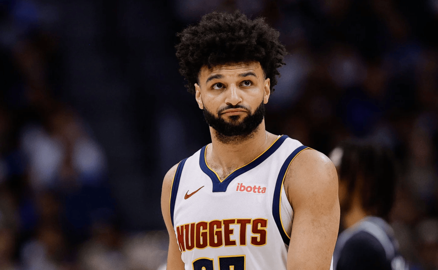 游戏社区-穆雷焦点对战，字母哥与40激战独行侠分钟，表现优异胜负难料！-游戏社区