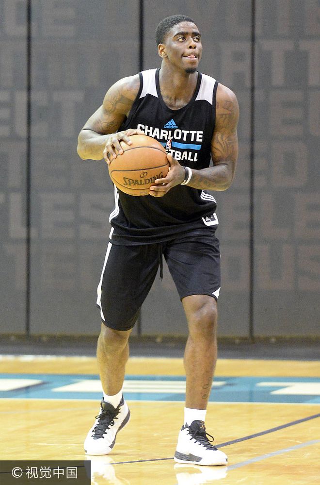 九游app下载-夏洛特黄蜂今晚刷新队史纪录；志在足总杯名次提升；更衣室稳定；赛程密集仍需轮换的简单介绍-九游app下载