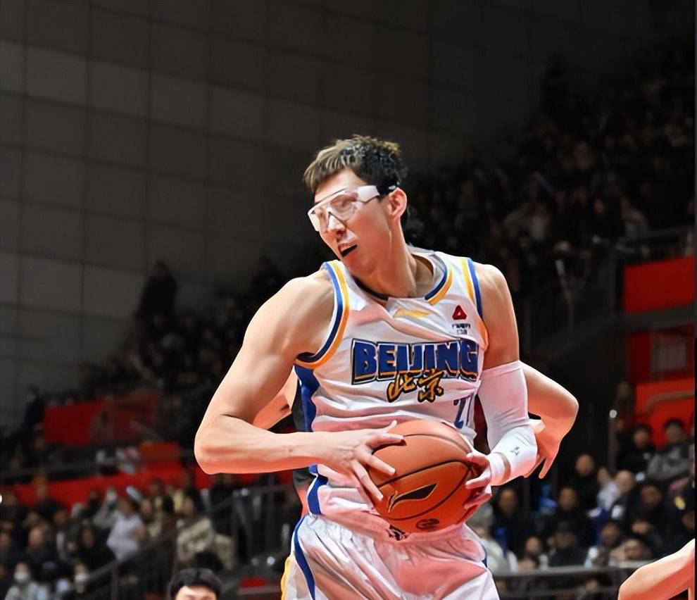 九游游戏中心-新疆广汇迎CBA常规赛关键赛，赛后队长鼓劲，目标明确，轮换策略成焦点的简单介绍-九游游戏中心